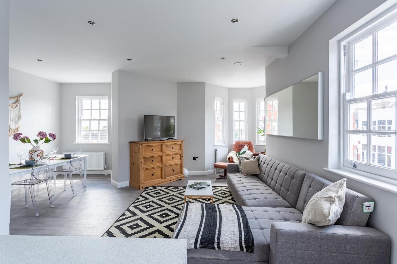 2 Bedroom Apartments With Sofa Bed In Southend Exterior foto