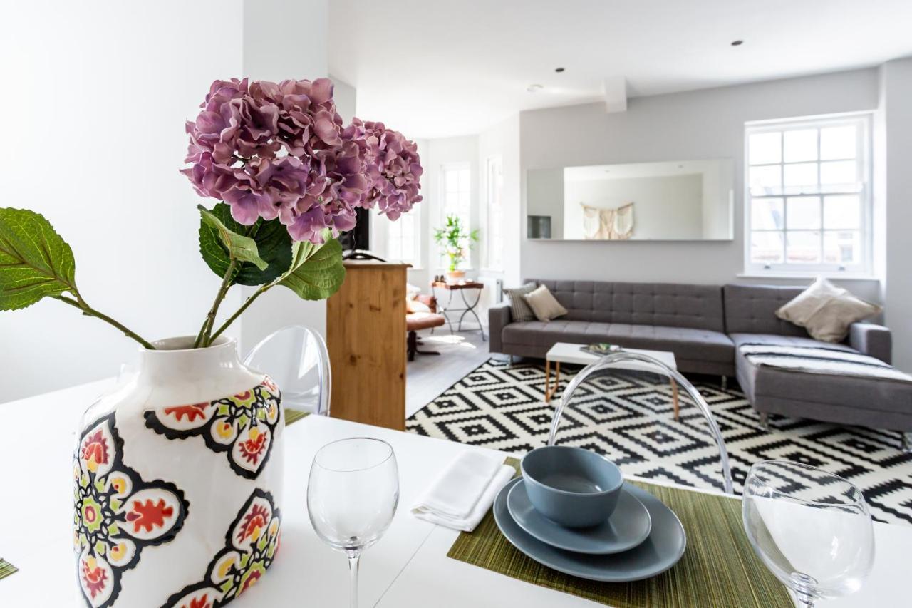 2 Bedroom Apartments With Sofa Bed In Southend Exterior foto